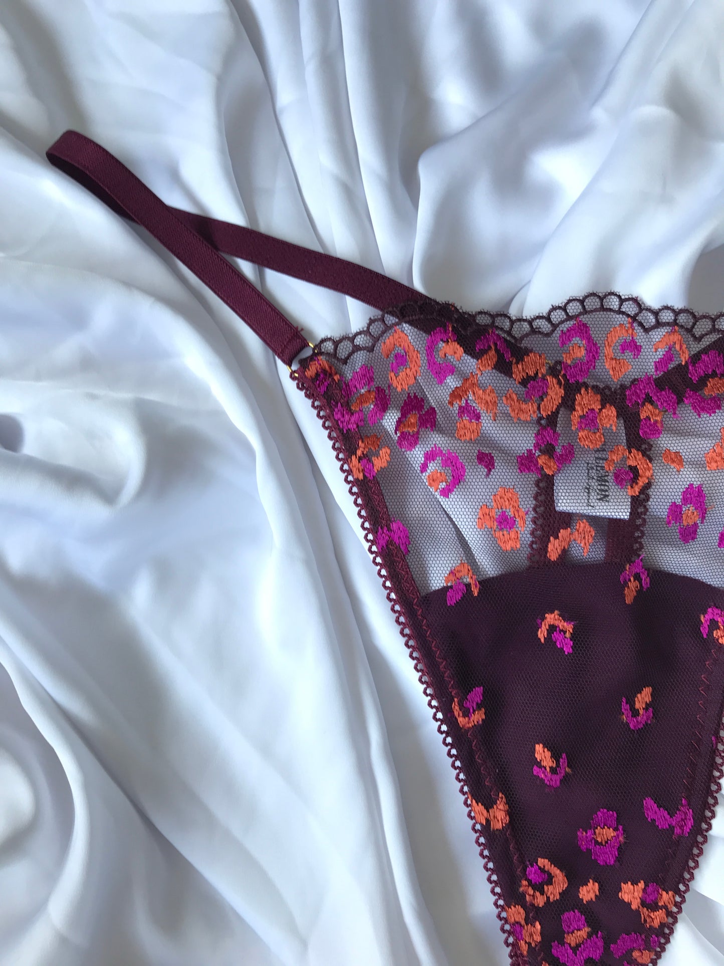 Mia G-String
